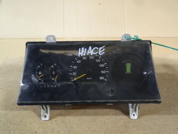 Панель приборов TOYOTA HIACE KZH110G (Конкрактный) 81540093 8380026321