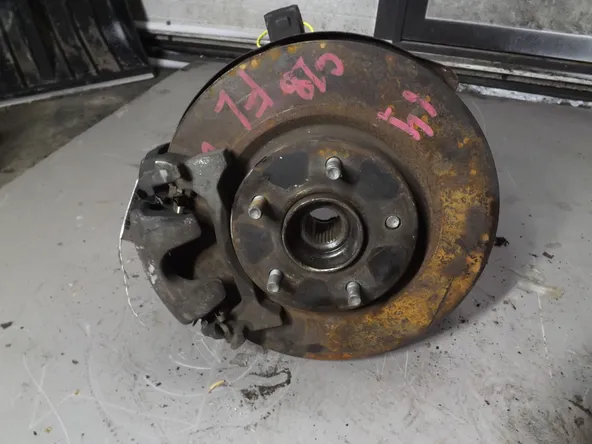 Ступица NISSAN TEANA L33 QR25DE Перед Лев (Контрактный) 94603645