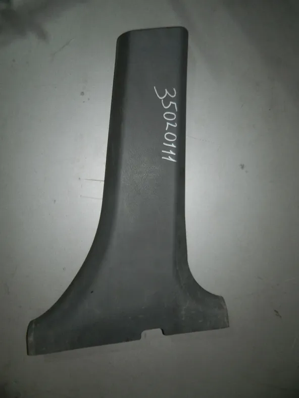 Обшивка средней стойки HYUNDAI ACCENT LC Прав Низ (Б/У) 35020111 8584525200