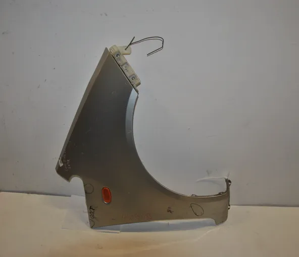 Крыло MITSUBISHI COLT PLUS Z24W Перед Прав (Контрактный) 46098688