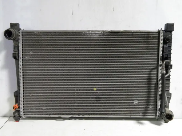 Радиатор ДВС MERCEDES-BENZ C-CLASS W203 (Контрактный) 65243920