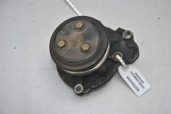 Помпа водяная NISSAN MARCH CR14DE (Б/У) 46098200