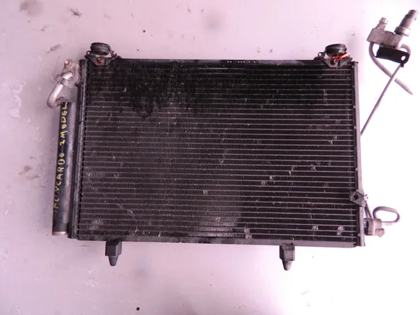 Радиатор кондиционера TOYOTA FUNCARGO NCP20 (Контрактный) 72367693