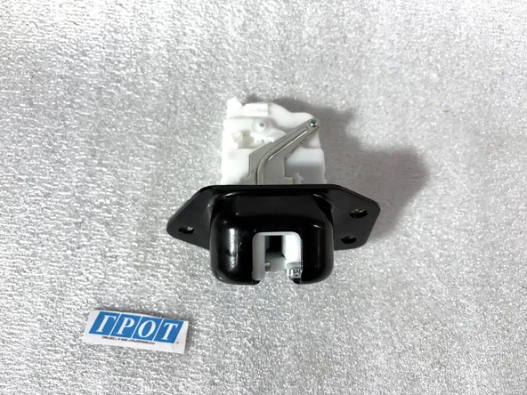Замок багажника GENERAL PARTS 905038753R LADA VESTA 2015-