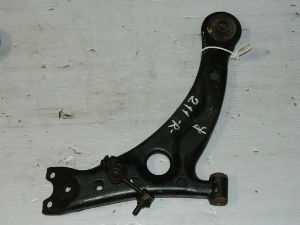 Рычаг подвески TOYOTA CALDINA AT211 Перед Прав (Контрактный) 45993649