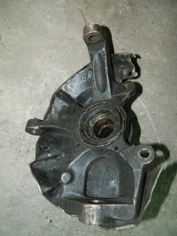 Ступица MITSUBISHI PAJERO K94W Перед Прав (Контрактный) 79591250