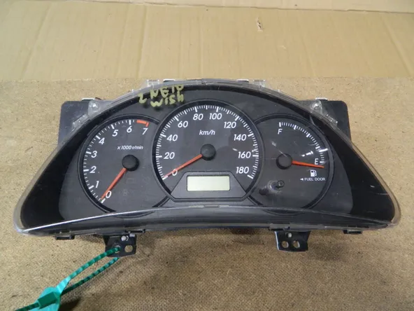 Панель приборов TOYOTA WISH ZNE10 (Контрактный) 79590077