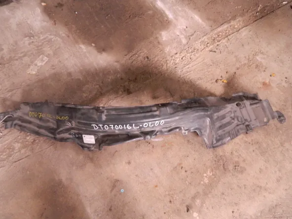 Подкрылок API DT070016L0L00 NISSAN ALMERA N16 LH 2000 - 2006