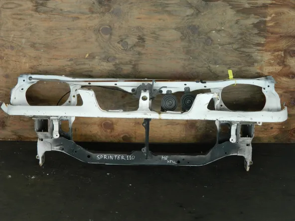 Рамка радиатора TOYOTA SPRINTER AE110 (Контрактный) 94584553