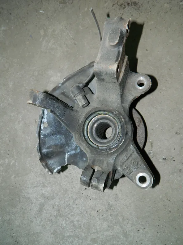 Ступица MAZDA CAPELLA GWEW Перед Лев (Контрактный) 79591042