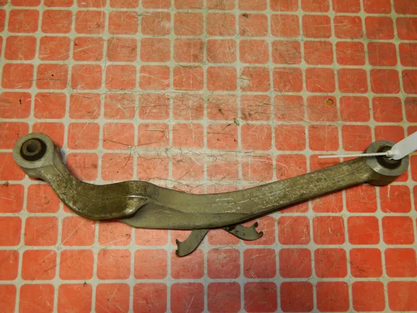 Рычаг подвески NISSAN QASHQAI J10 Зад Лев Верх (Контрактный) 45980851