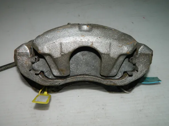 Суппорт MITSUBISHI LANCER 9 Перед Прав 40951245 Б/У