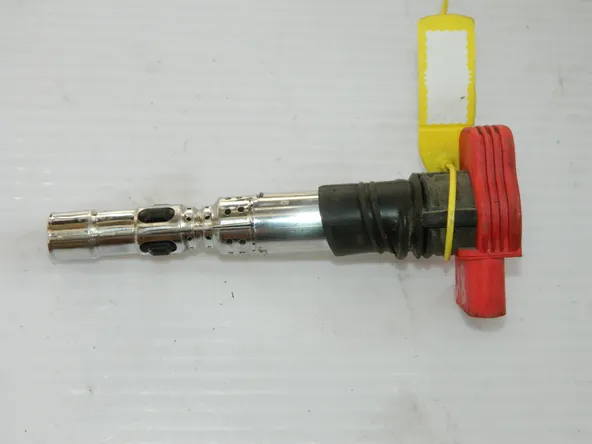 Катушка зажигания AUDI A8 BFM (Контрактный) 40951117