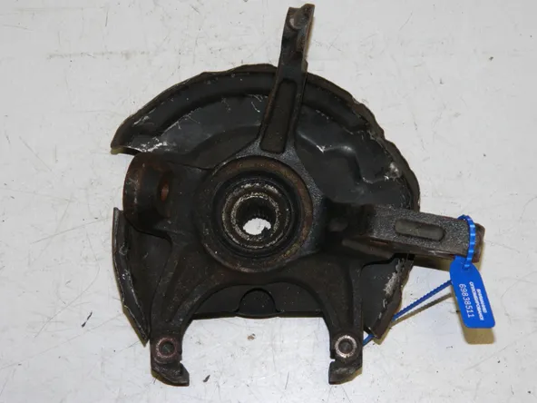 Ступица NISSAN MARCH K11 Перед Лев (Контрактный) 69838511