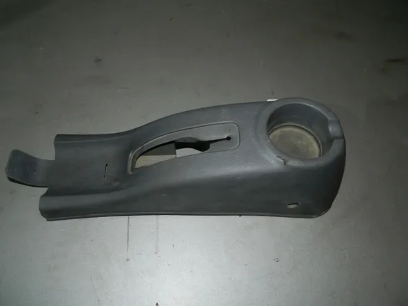 Консоль центральная HYUNDAI ACCENT LC (Б/У) 35020175