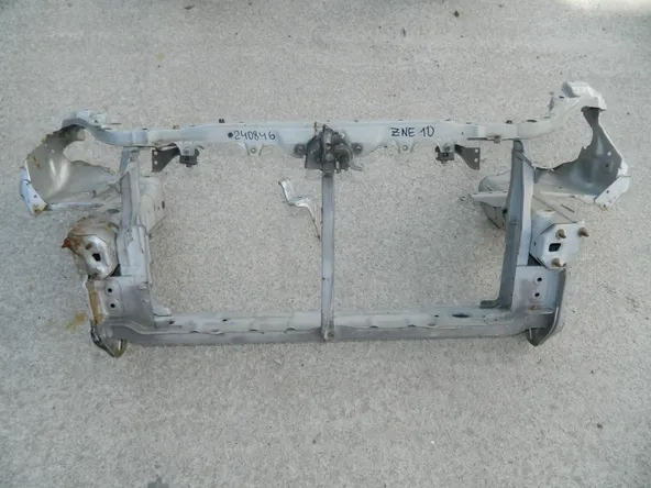 Рамка радиатора TOYOTA WISH ZNE10 (Контрактный) 40951754 5320168011