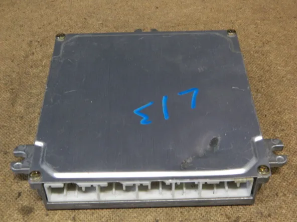 Блок управления ДВС HONDA FIT L13A (Контрактный) 79590486 37820PWA951