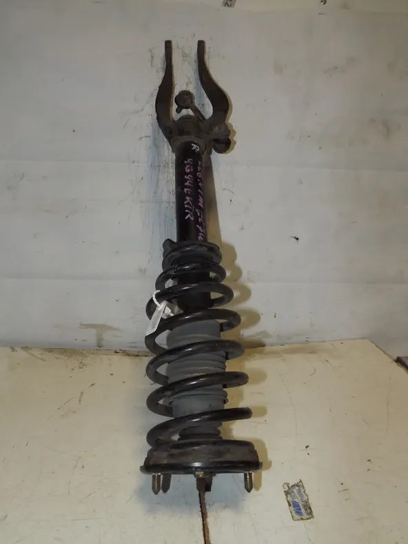 Стойка подвески MITSUBISHI LEGNUM EC7W Перед Прав (Контрактный) 35023472