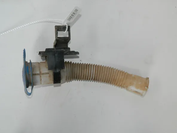 Горловина бачка омывателя Volkswagen Polo MK5 CFN (Б/У)