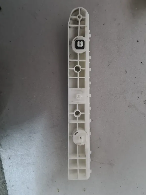 Крепление бампера NISSAN JUKE YF15 Зад Прав (Кoнтрaктный) 1005090024