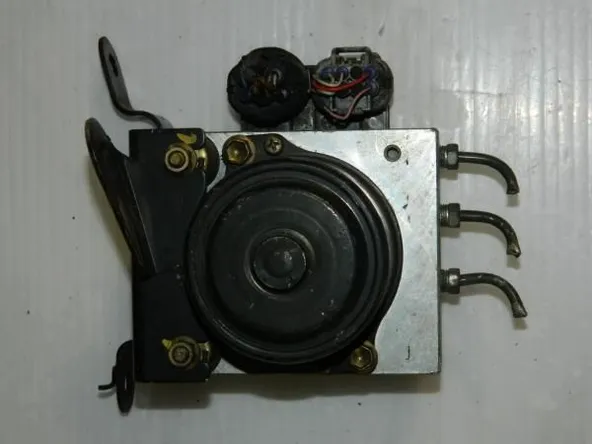 Блок ABS TOYOTA LAND CRUISER PRADO KZJ95 (Контрактный)