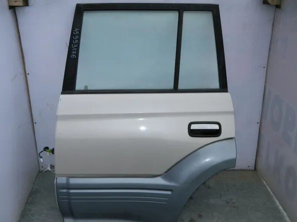 Дверь TOYOTA LAND CRUISER PRADO J90 Зад. Лев (Б/У)