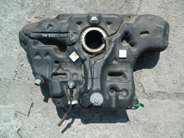 Бак топливный TOYOTA COROLLA ZZE150 (Контрактный) 81531902