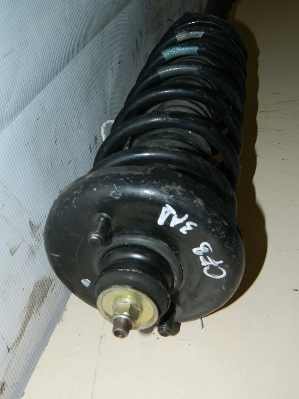 Стойка подвески HONDA TORNEO CF3 Зад (Контрактный) 45976931