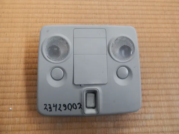 Плафон освещения салона Suzuki Escudo TDA4W (контрактный) 23429002