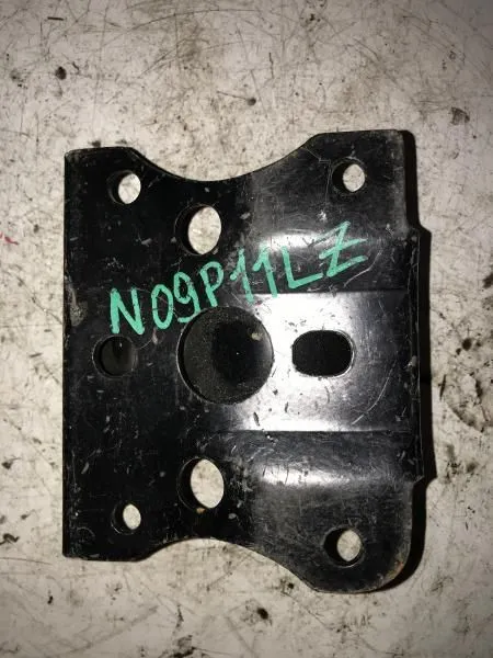 Подушка двигателя NISSAN BLUEBIRD EU14 SR18 Лев (Контрактный) 112202J011