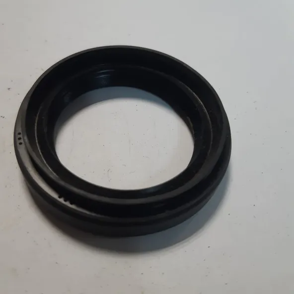 Сальник NOK BH3146H HONDA 40x56x9x12,5 91201P6R003