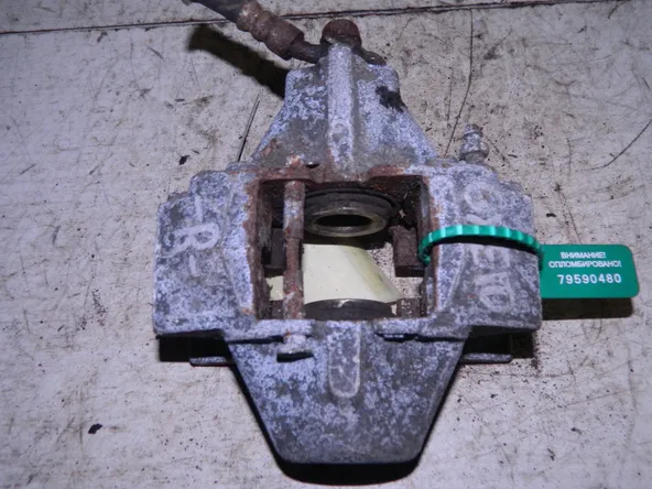 Суппорт TOYOTA MARK II GX110 Зад Прав (Контрактный) 79590480