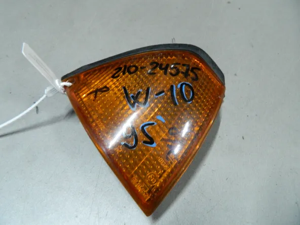 Габарит NISSAN AVENIR W10 Перед Прав (Контрактный) 69586357