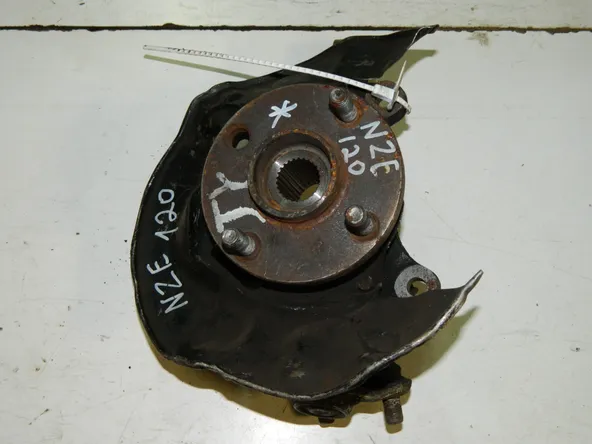 Ступица TOYOTA COROLLA NZE120 Перед Прав (Контрактный) 45976340