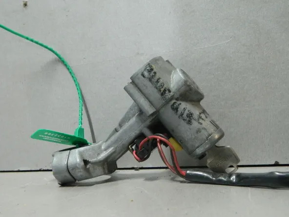 Замок зажигания NISSAN MARCH K11 (Контрактный) 81532368