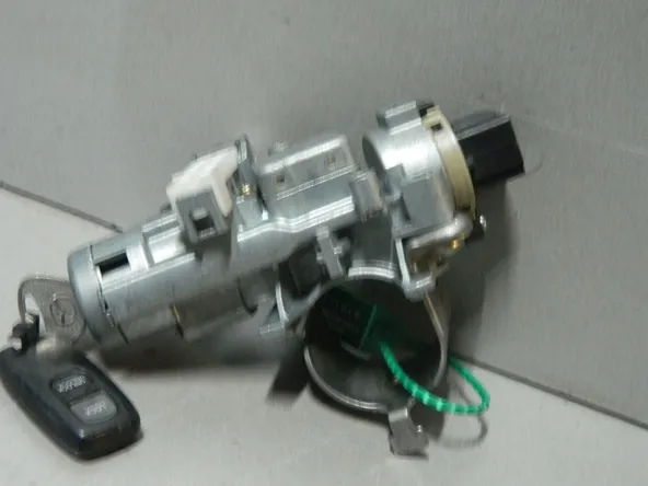Замок зажигания MAZDA DEMIO DY3W (Контрактный) 81532341