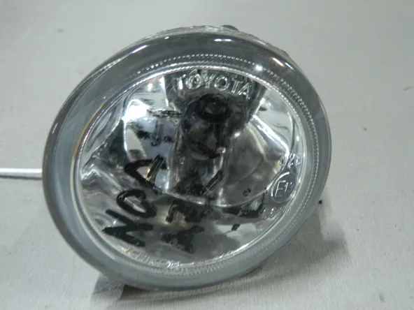 Фара противотуманная TOYOTA Перед Лев 52040 (Контрактный) 69586723
