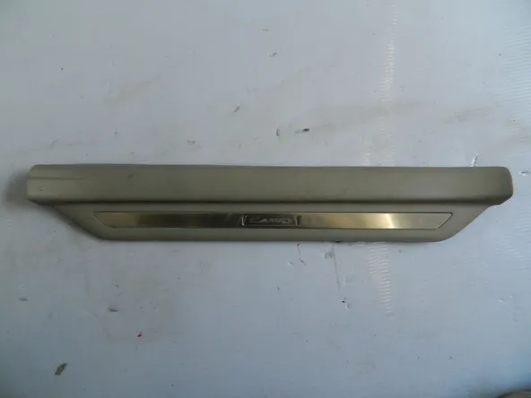 Накладка на порог TOYOTA CAMRY ACV40 Перед Прав (Контрактный) 4482604 6791333080B0