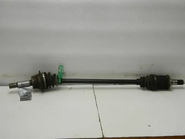 Привод MITSUBISHI LANCER CEDIA CS5W 4G93 Зад Прав (Контрактный) D9996241