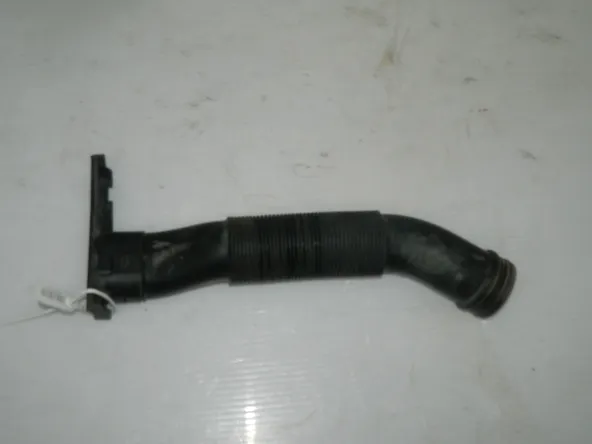 Патрубок воздушного фильтра Volkswagen Polo MK5 CFN (Б/У)