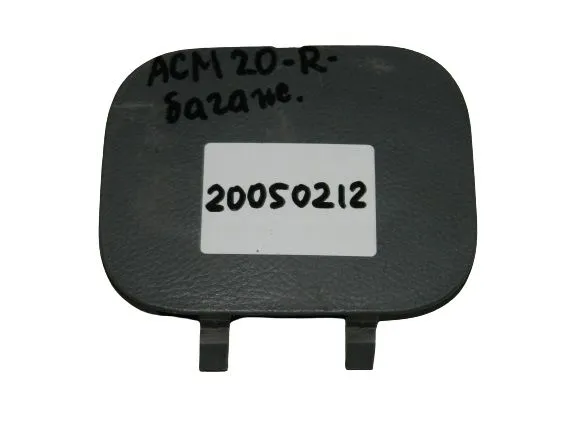 Накладка 5-й двери R TOYOTA Avensis Verso ACM20 (б/у)