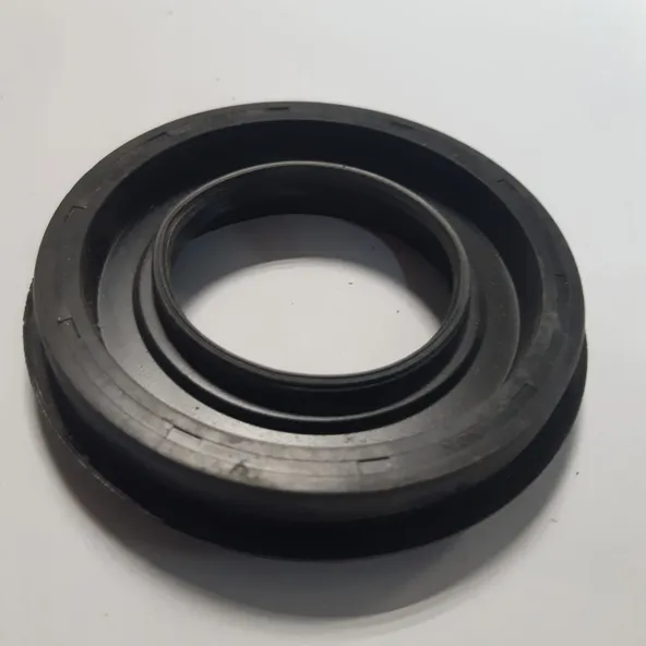 Сальник NOK BE3683F0 TOYOTA Corolla,Corona 47x84x11x17,5 9031147003