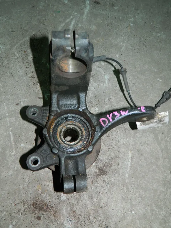 Ступица MAZDA DEMIO DY3W Перед Прав (Контрактный) 79591007