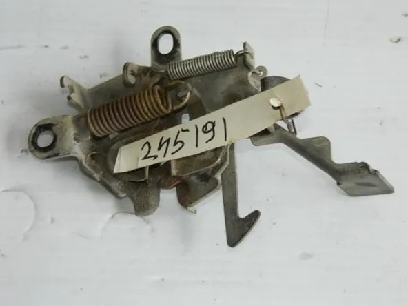 Замок капота TOYOTA CORONA ST191 3SFE (Б/У)