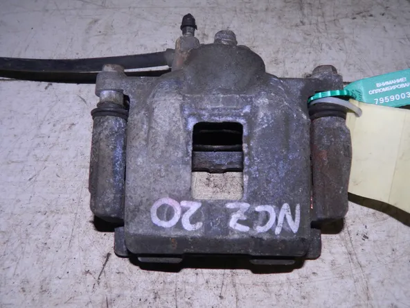 Суппорт TOYOTA RAUM EXZ20 Перед Прав (Контрактный) 79590039