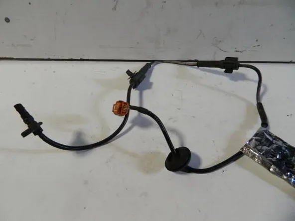 Датчик ABS HONDA FIT GD3 Перед Лев (Контрактный)