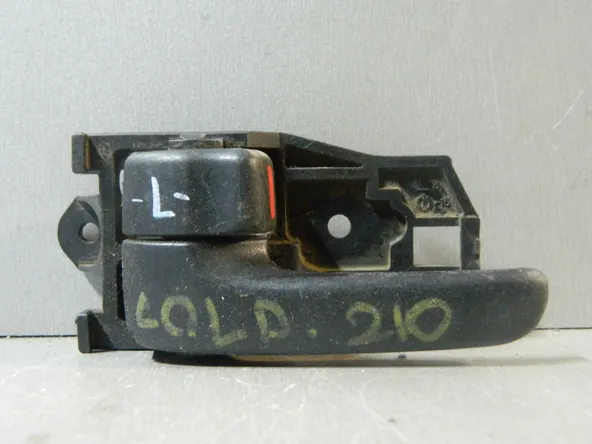 Ручка двери внутренняя TOYOTA CALDINA ST210 Лев (Контрактный) 81528383