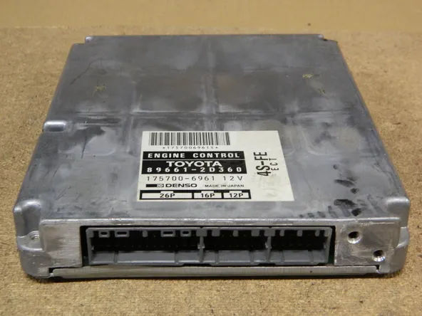 Блок управления ДВС TOYOTA CARINA ED 4SFE (Контрактный) 9617 896612D360