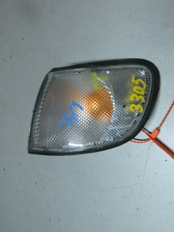 Габарит NISSAN PULSAR FN14 Перед Лев 3305 (Контрактный) 72367088