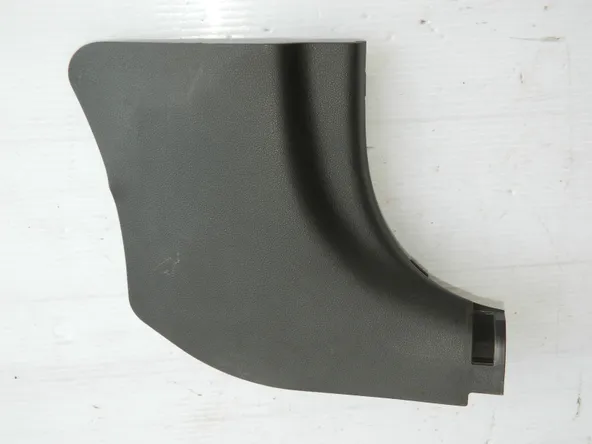 Накладка на порог HYUNDAI SOLARIS HCR Перед Прав (Б/У)